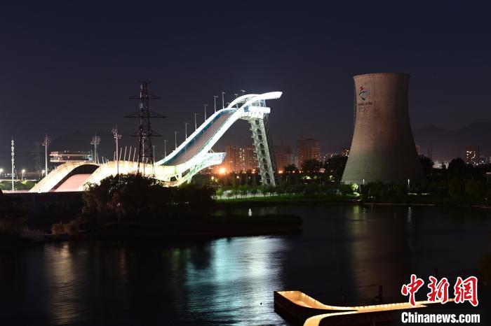 北京石景山区盘活冬奥场馆设施，打造冰雪特色