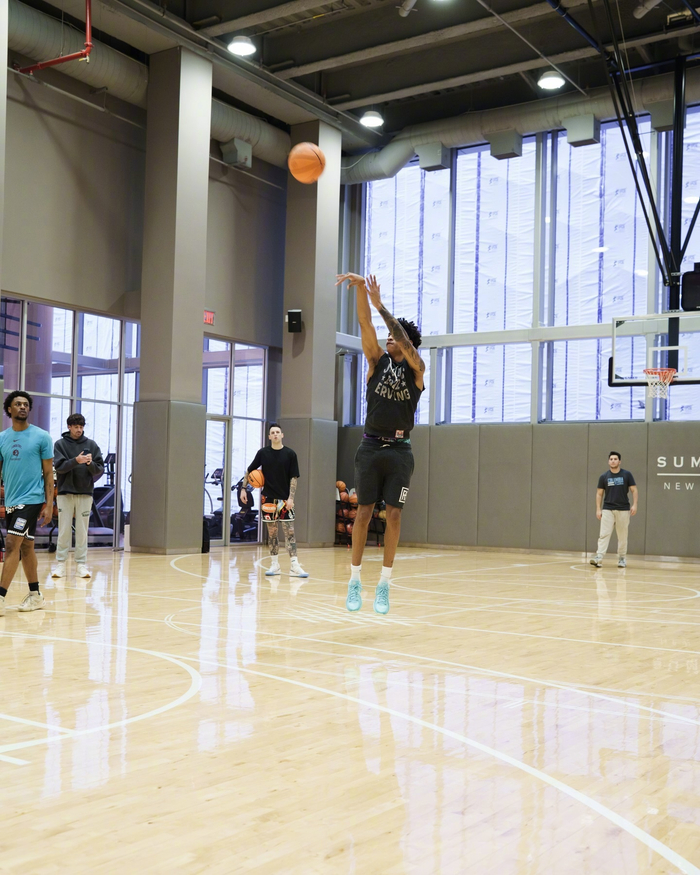 基扬-安东尼结束大一赛季开启休赛期训练备战新