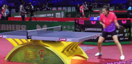 布雷迪裤子裂开引热议 运动员赛场意外事件盘点