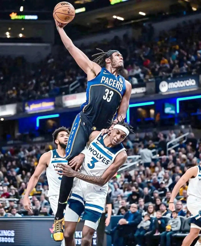 特纳在雄鹿队表现低迷拖累战绩 字母哥留队前景