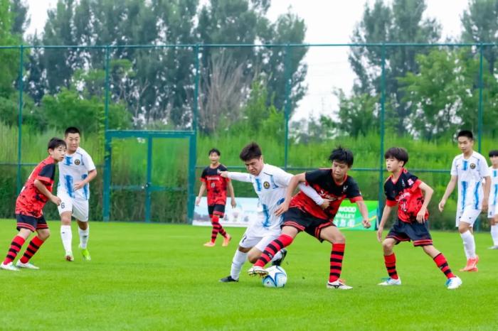 第九届“长城杯”国际青少年足球赛开幕 八国