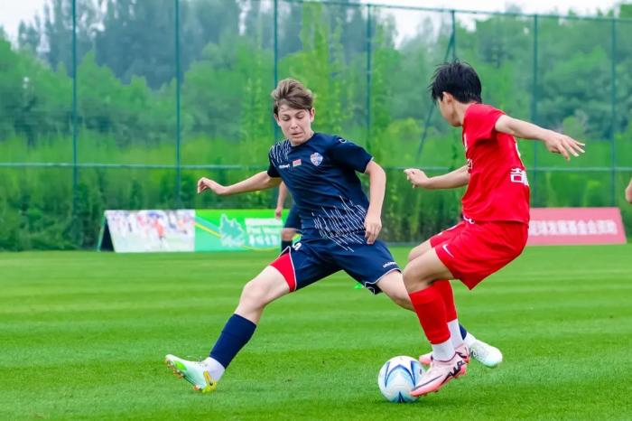 第九届“长城杯”国际青少年足球赛开幕 八国