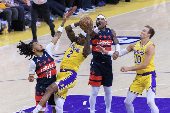 范德比尔特防守价值未被裁掉湖人队仍存期待