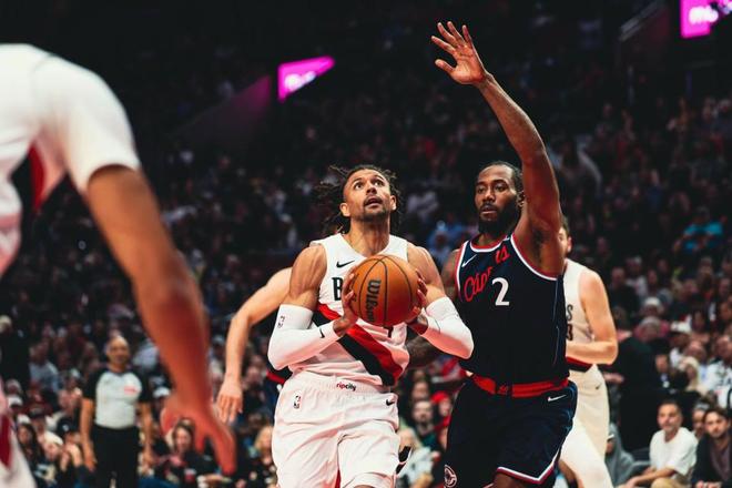 阿夫迪亚关键爆发率队逆转快船 西部第8悬念揭晓